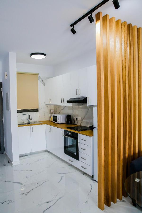Sea Side Appartment In Kato Paphos Kültér fotó