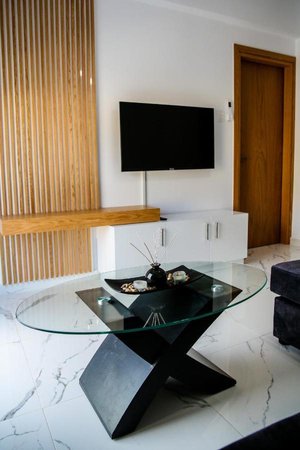 Sea Side Appartment In Kato Paphos Kültér fotó